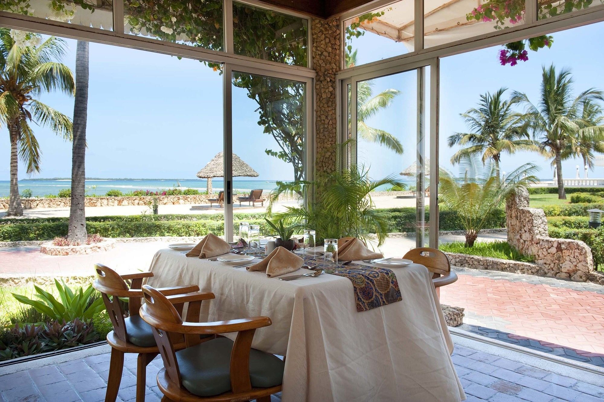 Kunduchi Beach Hotel & Resort Дар-ес-Салам Екстер'єр фото
