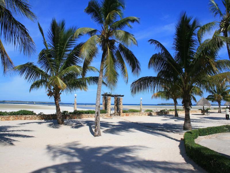 Kunduchi Beach Hotel & Resort Дар-ес-Салам Екстер'єр фото